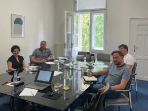 2 300x225 1 | Červencová výuka proběhla za početné účasti